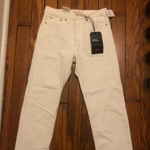 White Levi's Wedgie Straight Jeans size 26